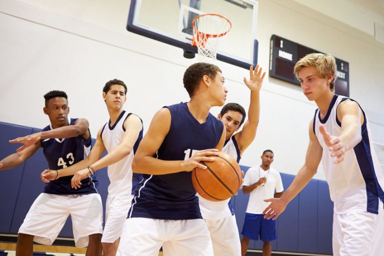 Quels sont les avantages d’installer un terrain de basket-ball chez soi ?